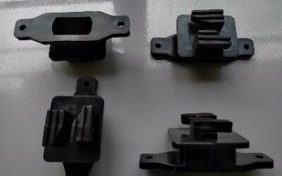 AISLADOR DE PASO PARA CERCOS ELÉCTRICOS